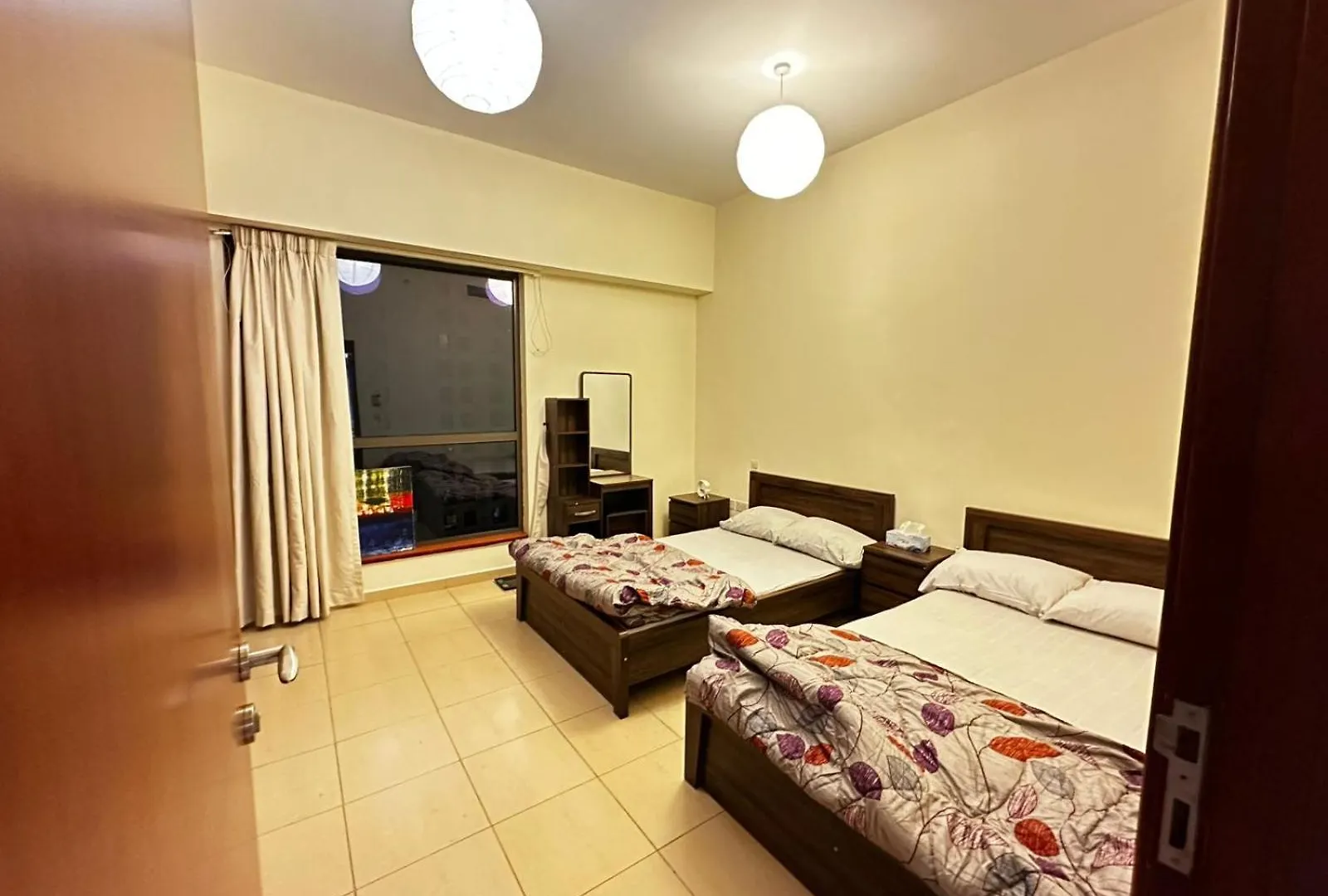 Spacious Bedroom With Easy Access To The Tram And Beach, Located Near Jbr Walk Dubai 0*,  United Arab Emirates